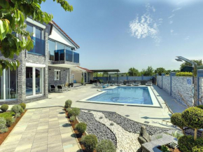 Modern villa in Fa ana with private pool